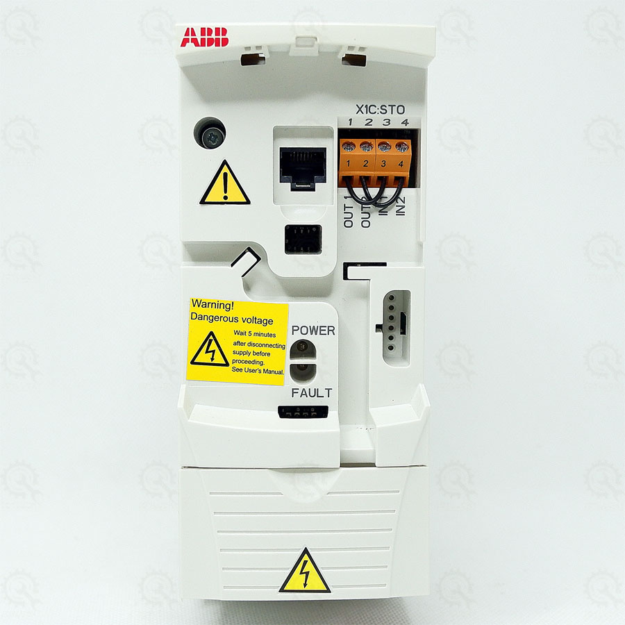 Inverter ABB ACS355-03E-02A4-4,0.75KW 380V 3PH 1HP+Basic Keypad